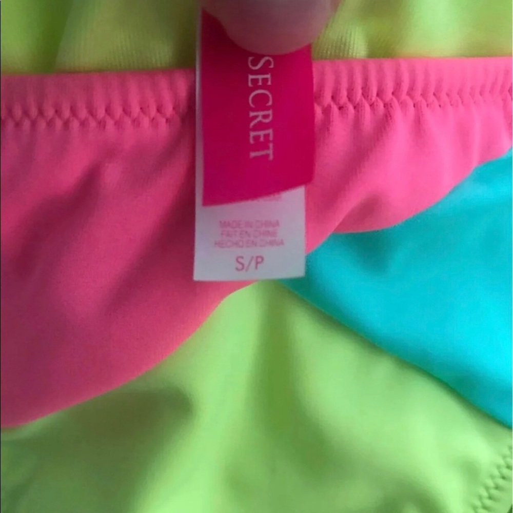 VS bikini - Picture 5 of 5